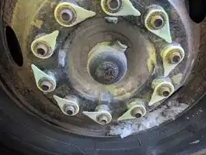 Used 2013 BLUE BIRD TX3 AUTOBUS FLATNOSE Front Axle, Complete (Stock #6A1E56784)) Part Image