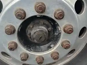 Used 2013 FREIGHTLINER CASCADIA PX125064S T Front Axle, Complete (Stock #6A1E57331)) Part Image