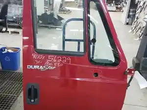 Used 2014 INTERNATIONAL 4300 DURASTAR Door (Stock #99A2E56229)) Part Image