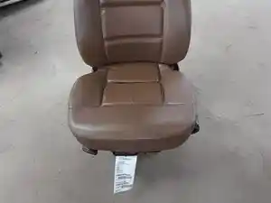 Used 2015 FREIGHTLINER CASCADIA PX125064S T Seat (Stock #100A1E56580)) Part Image