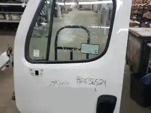 Used 2015 FREIGHTLINER M2 106 Door (Stock #99A1E56524)) Part Image