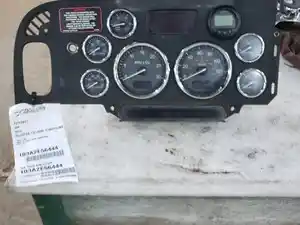 Used 2015 PETERBILT 384 Instrument Cluster (Stock #103A2E56444)) Part Image