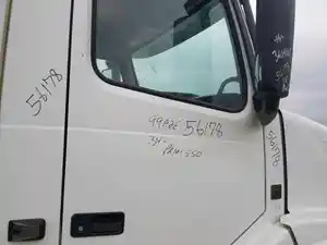 Used 2016 VOLVO VNL Door (Stock #99A2E56178)) Part Image