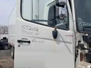 Used 2017 HINO 338 Door (Stock #99A2E57202)) Part Image