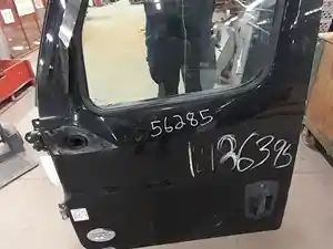 Used 2019 FREIGHTLINER CASCADIA PT126064S T Door (Stock #99A1E56285)) Part Image