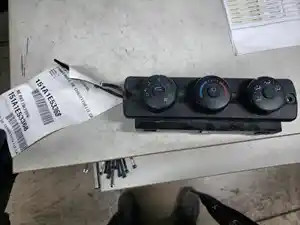 Used 2019 FREIGHTLINER CASCADIA PX125064S Heater/AC Control Assy (Stock #151A1E53368)) Part Image