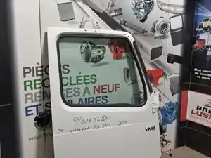 Used 2019 VOLVO VNR Door (Stock #99A2E56820)) Part Image