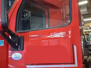 Used 2020 PETERBILT 579 Door (Stock #99A1E57273)) Part Image