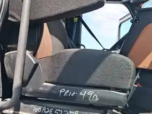 Used 2021 FREIGHTLINER CASCADIA PT126064S T Seat (Stock #100A2E57278)) Part Image