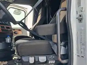 Used 2021 FREIGHTLINER CASCADIA PT126064S T Seat (Stock #100A1E57278)) Part Image