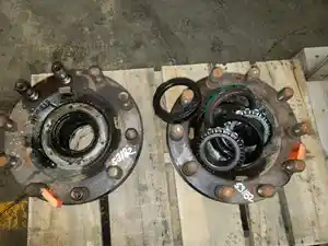 Used Hub (Stock #10A1E53182)) Part Image