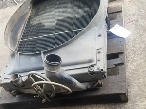 Used 2002 International 9400I Radiator (Stock #SV-59-6)) Part Image
