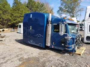 Used 2008 Peterbilt 388 Sleeper (Stock #SV-78-8)) Part Image