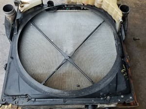 Used 2014 Kenworth T680 Radiator (Stock #SV-291-5)) Part Image