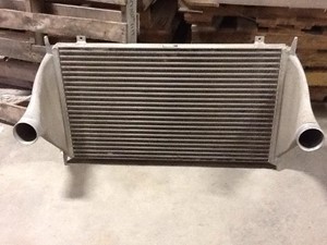 Used 2002 Freightliner FLD112 Charge Air Cooler Image