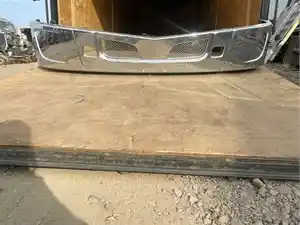 Used 2023 Peterbilt 579 Bumper Image