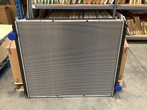 New 2001 Western Star 4900 Radiator (Stock #WES13)) Part Image