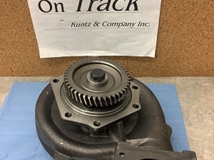 New Caterpillar 3408 Water Pump (Stock #1371338)) Part Image