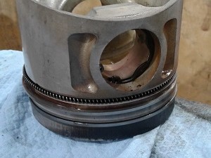 Used Hino J08C Engine Misc Part (Stock #HIU13301-1013)) Part Image