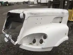 Used FREIGHTLINER CASCADIA Hood (Stock #7670)) Part Image