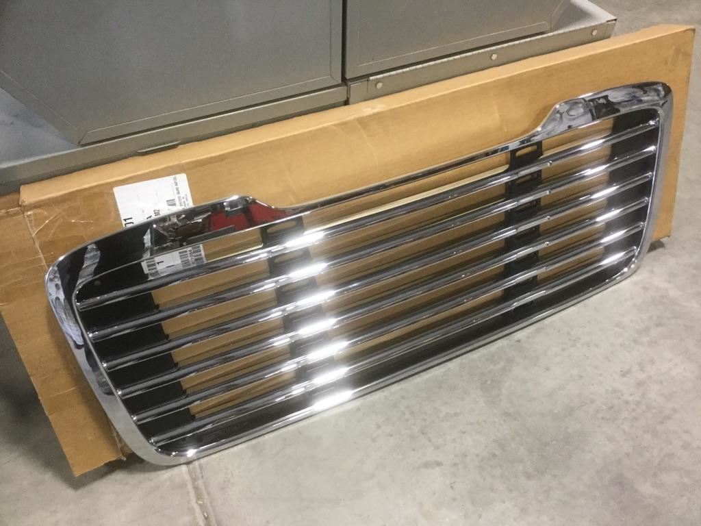 Used FREIGHTLINER M2 106 Grille for sale Umatilla Oregon United