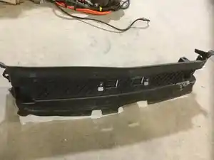 Used FREIGHTLINER Radiator (Stock #05-33032-000)) Part Image