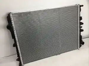 Used MERCEDES-BENZ Radiator (Stock #A 099 500 71 00)) Part Image