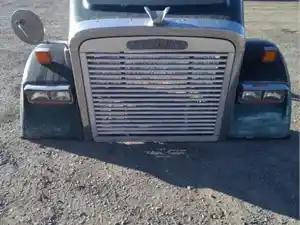 Used Hood (Stock #31845)) Part Image