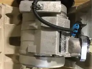 Used FREIGHTLINER A/C Compressor Image