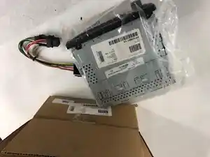 Used Radio (Stock #13322)) Part Image