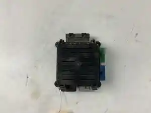 Used Fuse Box (Stock #32002-10)) Part Image