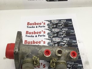 Used 1991 Isuzu NPR Brake & Brake Part Image