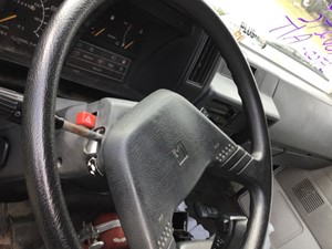 Used 1994 Isuzu W3500/W4500/NPR/NPR-HD Steering Wheel (Stock #P-1076)) Part Image