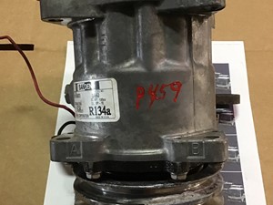 Used 1994 UD/Nissan UD2600 A/C Compressor Image