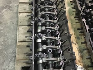 Used 1995 Isuzu 6HE1 Head (Stock #P-756)) Part Image