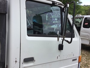 left side - driver side NQR,NRR 1995-2007 NKR DIESEL PARTS HPR-HD Isuzu NPR door handle left side - driver side NQR,NRR 1995-2007 NKR DIESEL PARTS HPR-HD Isuzu NPR door handle
