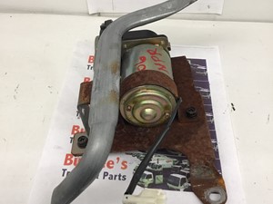 Used 1996 Isuzu W3500/W4500/NPR/NPR-HD Brake & Brake Part (Stock #P-662)) Part Image
