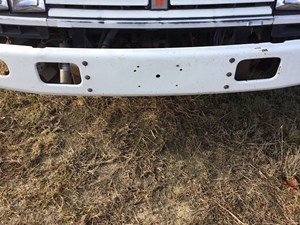 Used 1998 Isuzu FRR Grille (Stock #173-700247-8)) Part Image