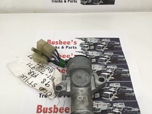 Used 1998 Isuzu FRR Ignition Switch (Stock #151-700971)) Part Image