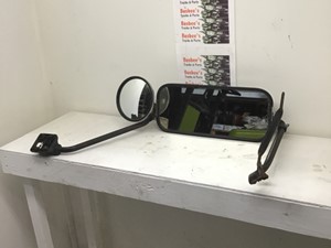 Used 1999 Isuzu NQR Side View Mirror (Stock #P-1037)) Part Image
