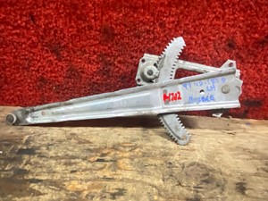 Used 1999 UD/Nissan UD1800HD Door Window Regulator (Stock #P-1702)) Part Image