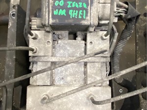 Used 2000 Isuzu NPR ABS Brake Pump (Stock #213-018099-6)) Part Image