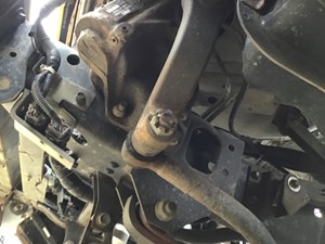 Used 2000 Isuzu NPR Steering Gear (Stock #204-004496-3)) Part Image