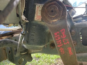 Used 2000 Isuzu Steering Gear (Stock #203-801639-4)) Part Image