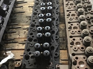 Used 2000 UD/Nissan FE6TA Head (Stock #P-911)) Part Image