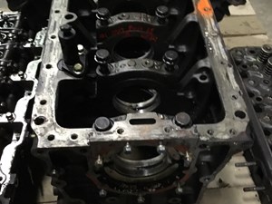 Used 2001 Mitsubishi 4D34 Block (Stock #P-314)) Part Image