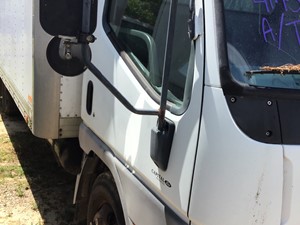 Used 2001 Mitsubishi FE Door (Stock #P-833)) Part Image