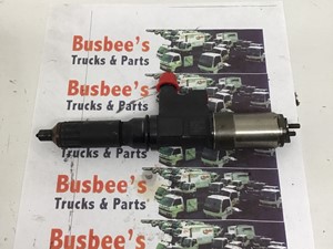 Used 2003 Isuzu 6HK1 Injector (Stock #P-679)) Part Image