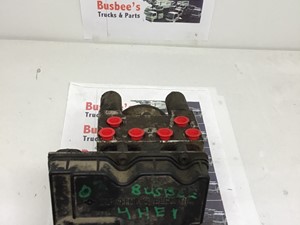 Used 2003 Isuzu NPR ABS Brake Pump (Stock #P-558)) Part Image