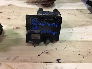 Used 2003 Isuzu NPR ABS Brake Pump (Stock #183-012435-4)) Part Image